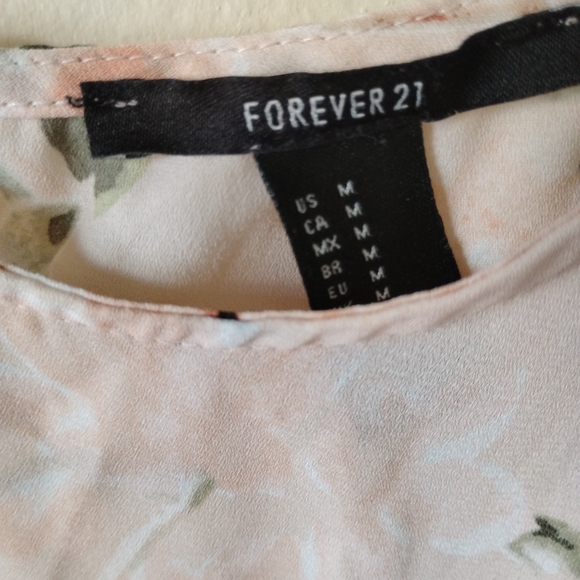 Forever 21 Pink Floral Ruffle Sleeve Blouse - Picture 2 of 3